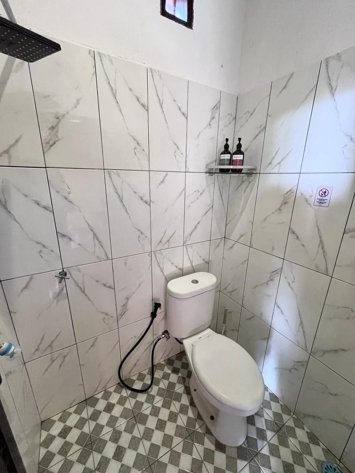 Joglo Homestay Banyuwangi 바뉴왕기 외부 사진